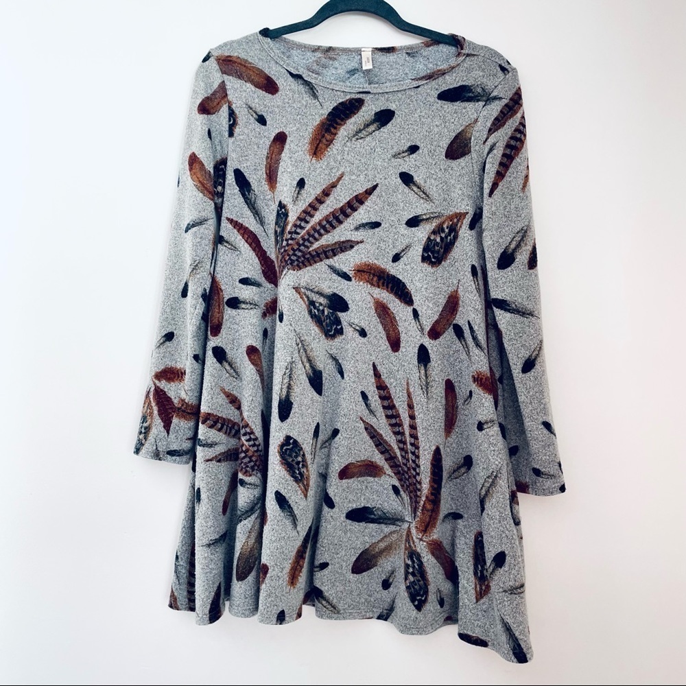 Jardin by Macris Feather Print Grey Gray Tunic Large